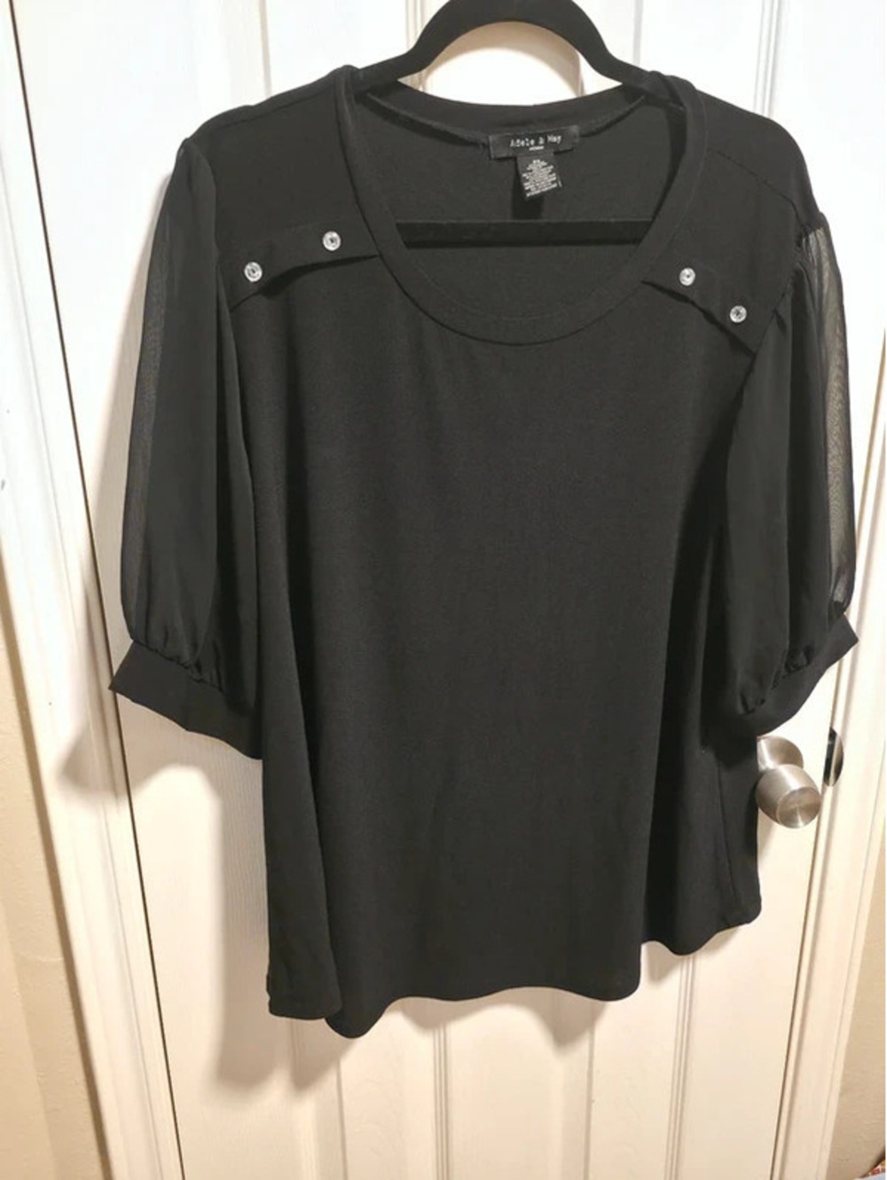 Woman's 3X black top with rhinestone detail